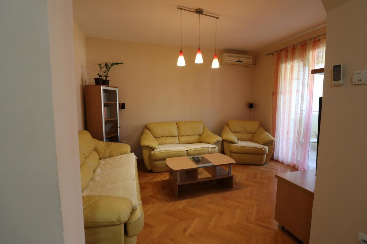Apartment Nina Kotor Exterior photo